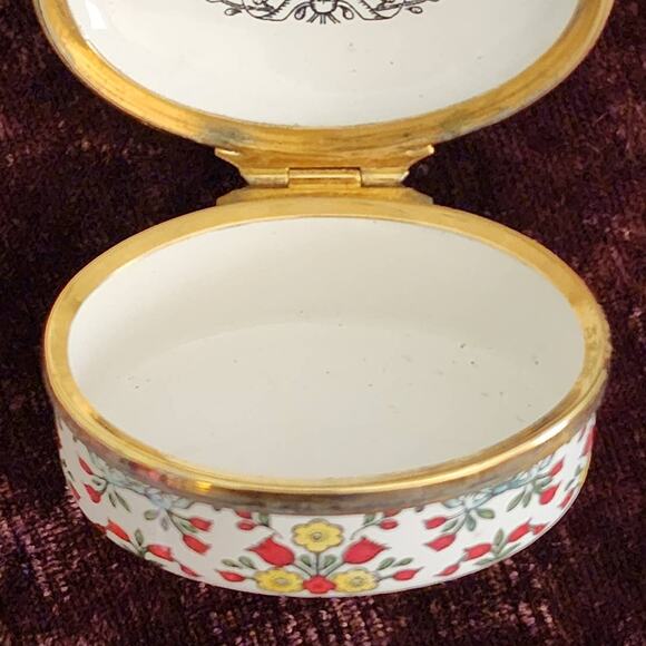 Charming Halcyon Days With Our Love Trinket Box - Floral Enamel Jewelry Keepsake - Picture 6 of 10